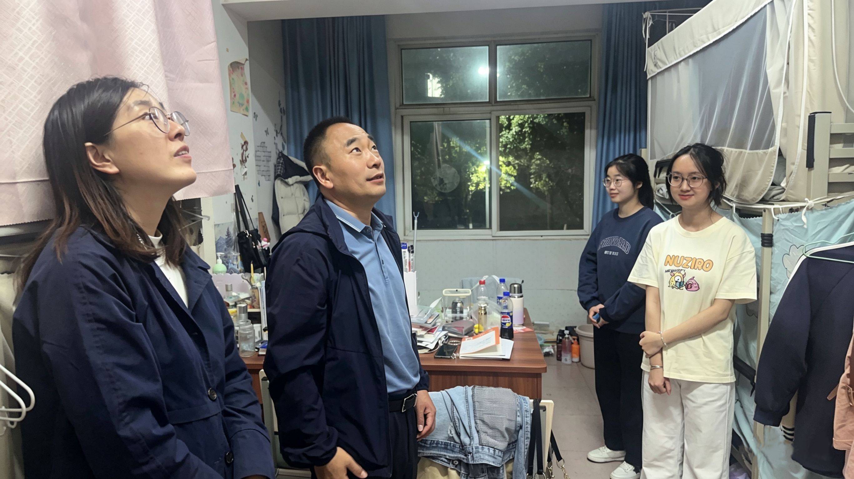 副董事长郭华深入员工宿舍走访慰问与员工“零距离”话成长