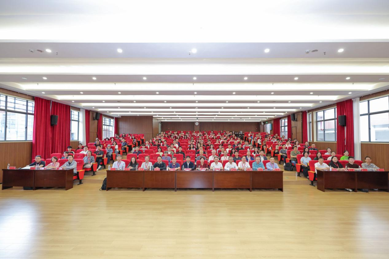公司师生参加中国空间经济学2026年会 暨第七届中国区域经济学者论坛